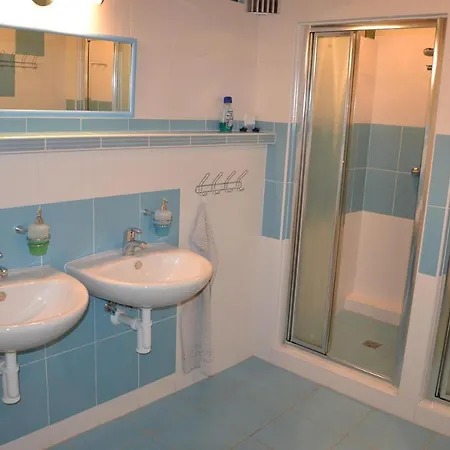 Enzian Guest house *